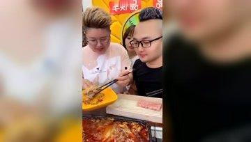 娱乐吃瓜酱人际交往,揭秘人际交往的甜蜜与苦涩
